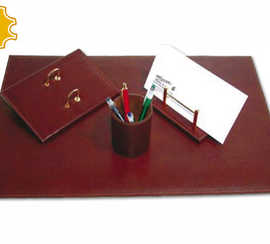 ensemble-bureau-4-pieces-cuir-sous-main-pot-crayons-trieur-enveloppes-socle-calendrier-40x60cm